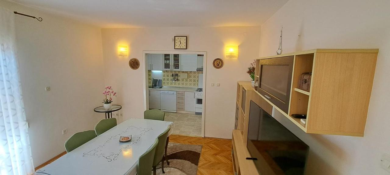 Apartment Sego Каштела Экстерьер фото